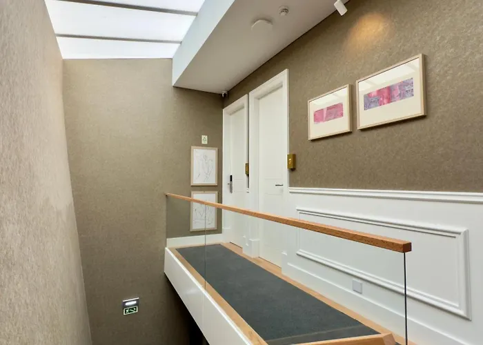 Timeless - Old 招待所 4*