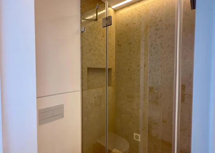 Timeless - Old 招待所