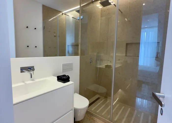 Timeless - Old 招待所