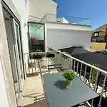 Timeless - Old Guest house Lisbon